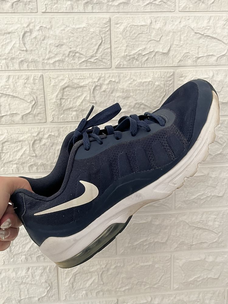 Обувь Nike Air Max Invigor