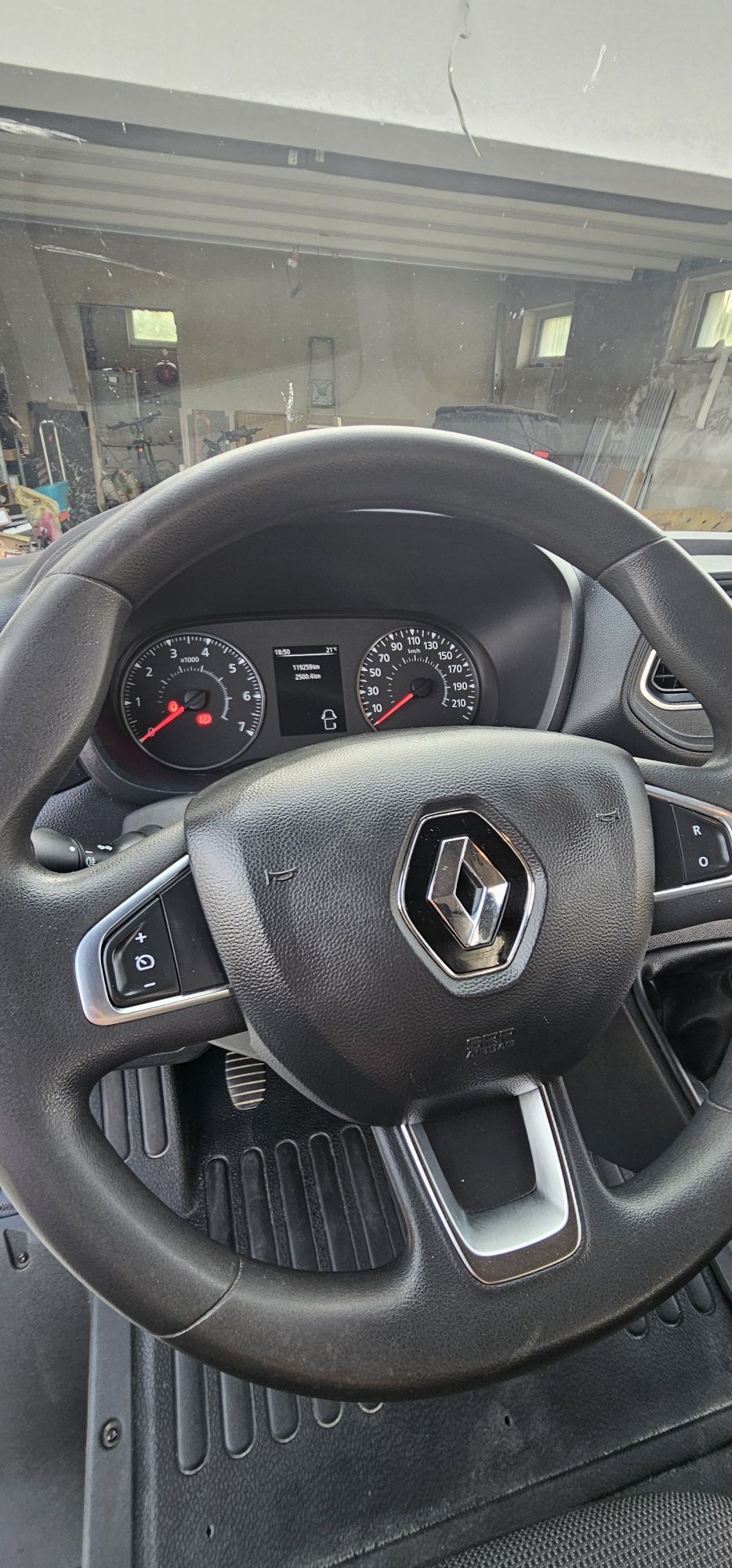 Renault Master 2.3