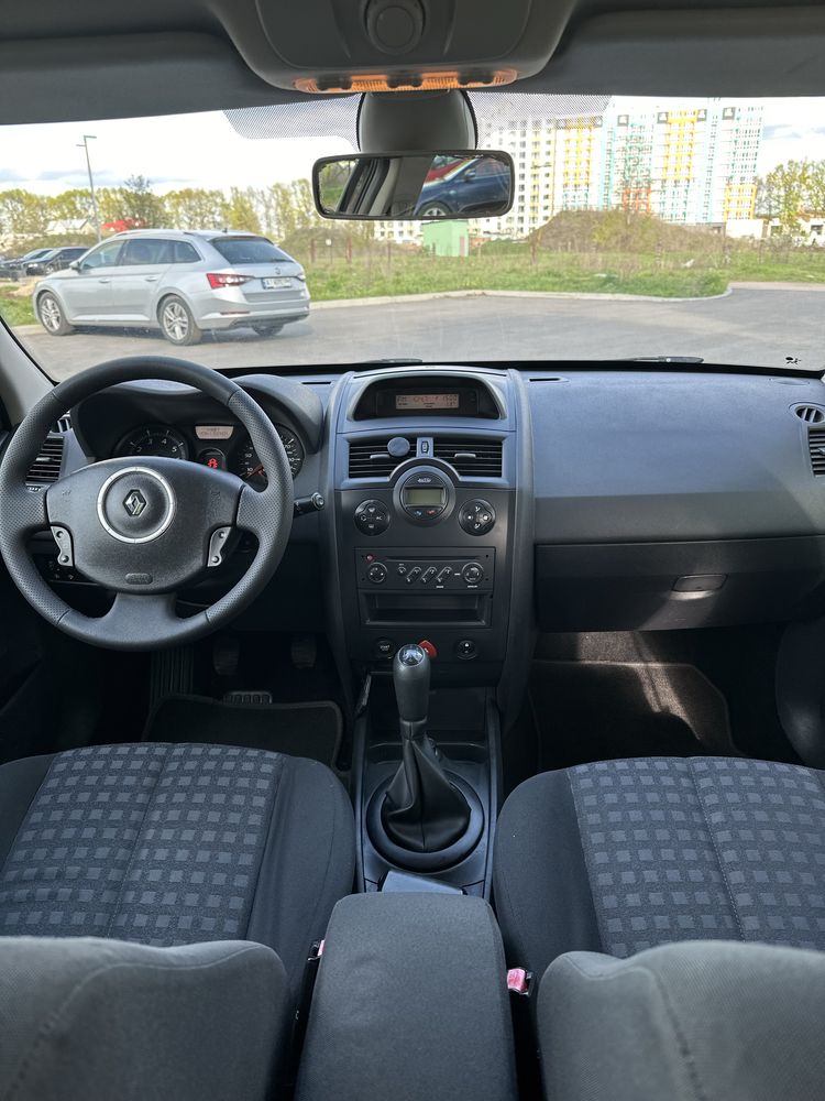 Renault Megane 1,6 бензин