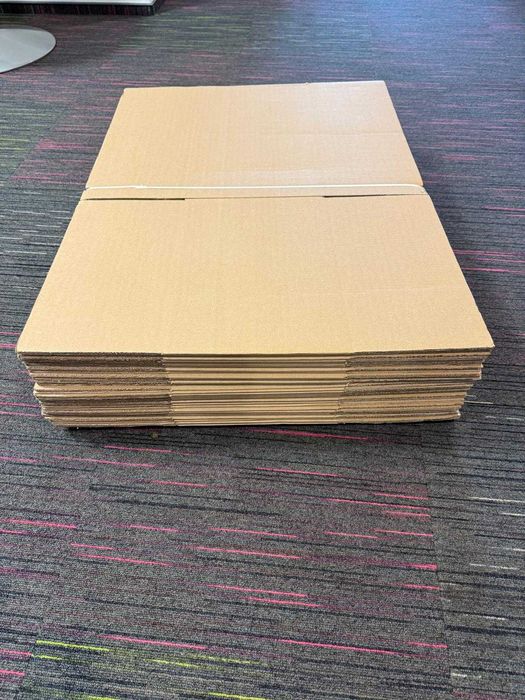 Kartony klapowe nowe 270x260x160 mm białe