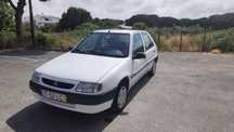 Citroën Saxo 1.2 Gasolina (1998) — Muito estimado / Bateria nova