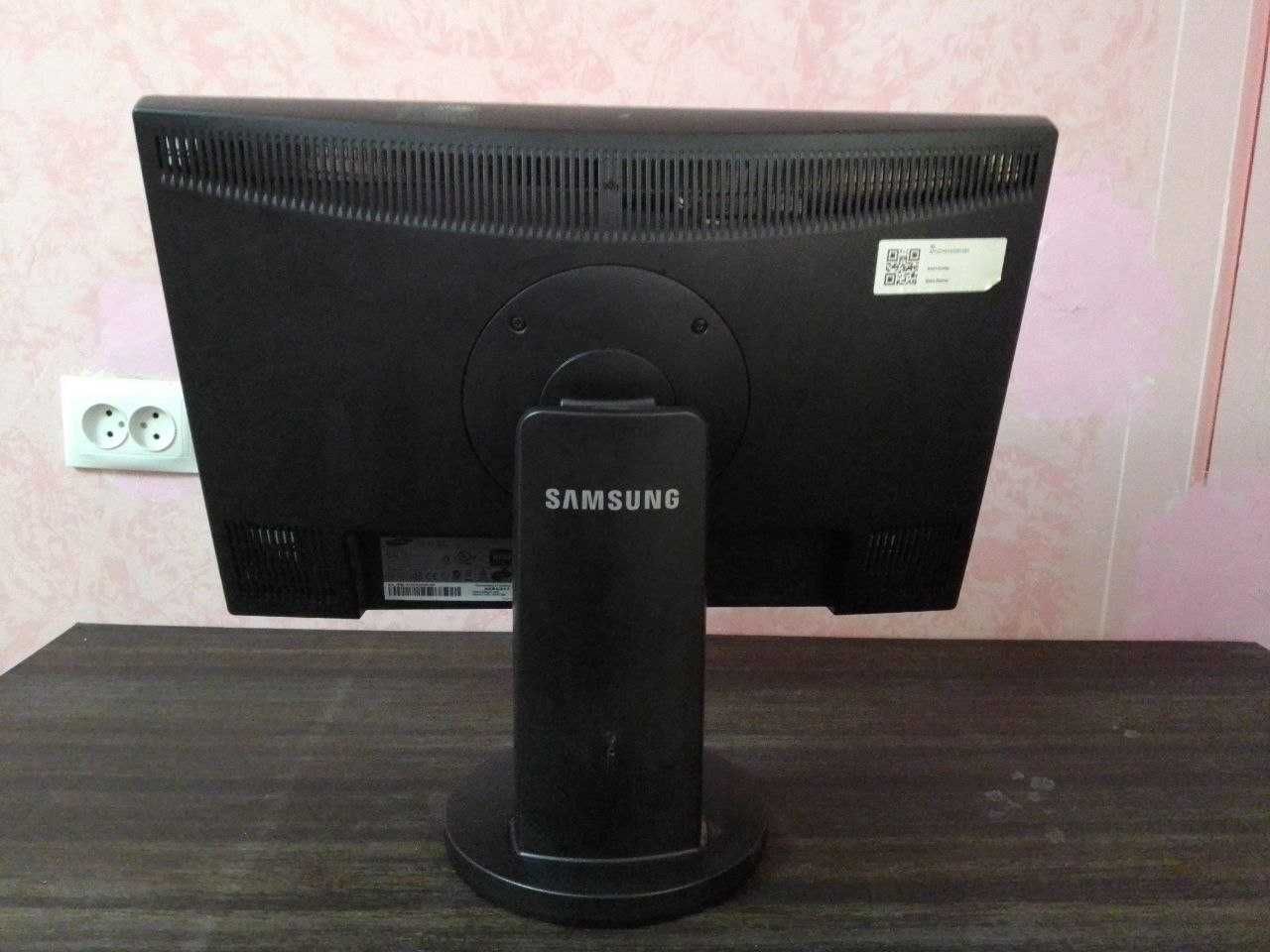 Монітор Samsung SyncMaster 2243 BW