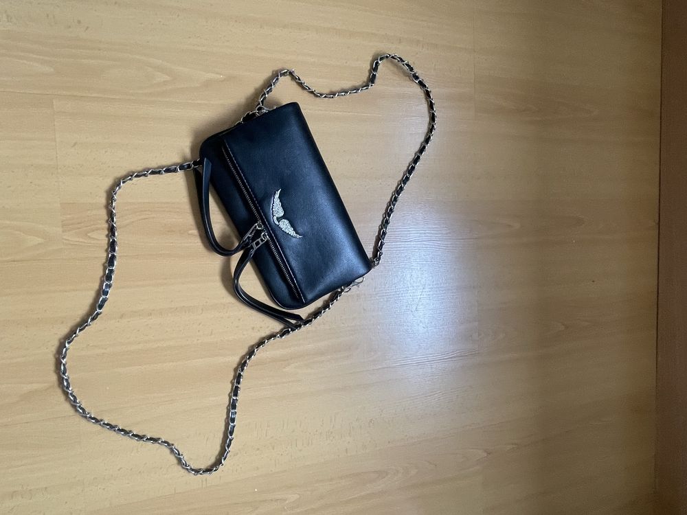Mala preta de tiracolo da Zadig