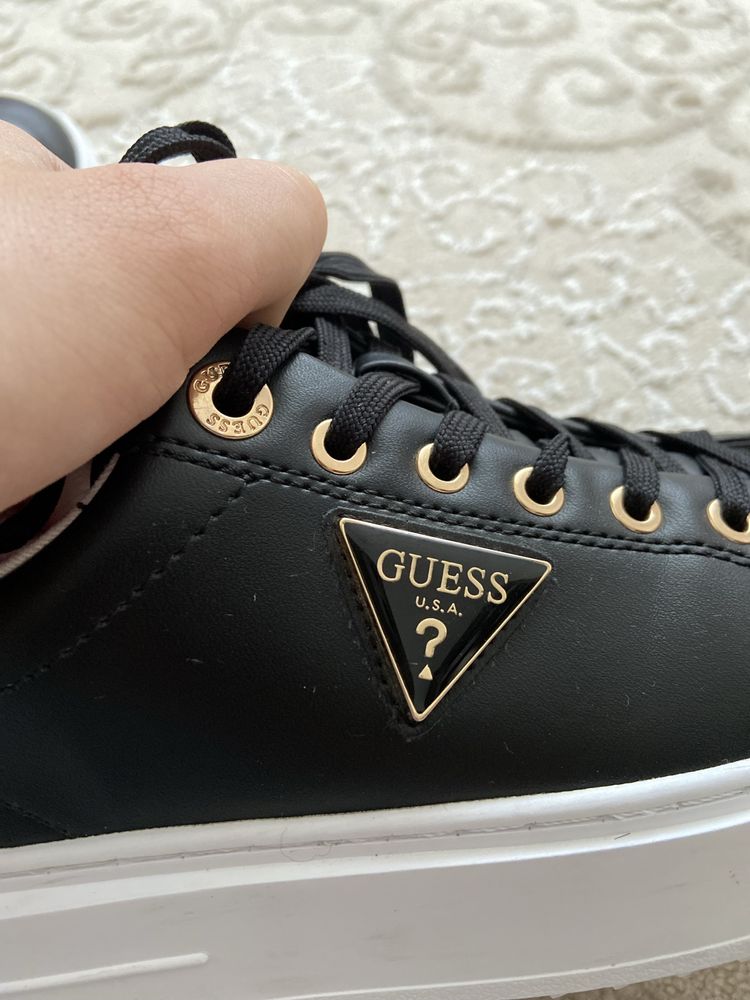Продам Кеди GUESS 38 розмір
