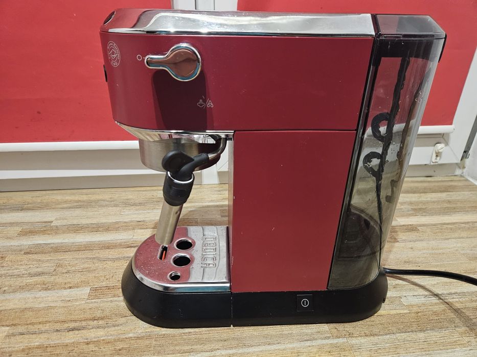 Ekspres kolbowy Delonghi Dedica 685 na czesci