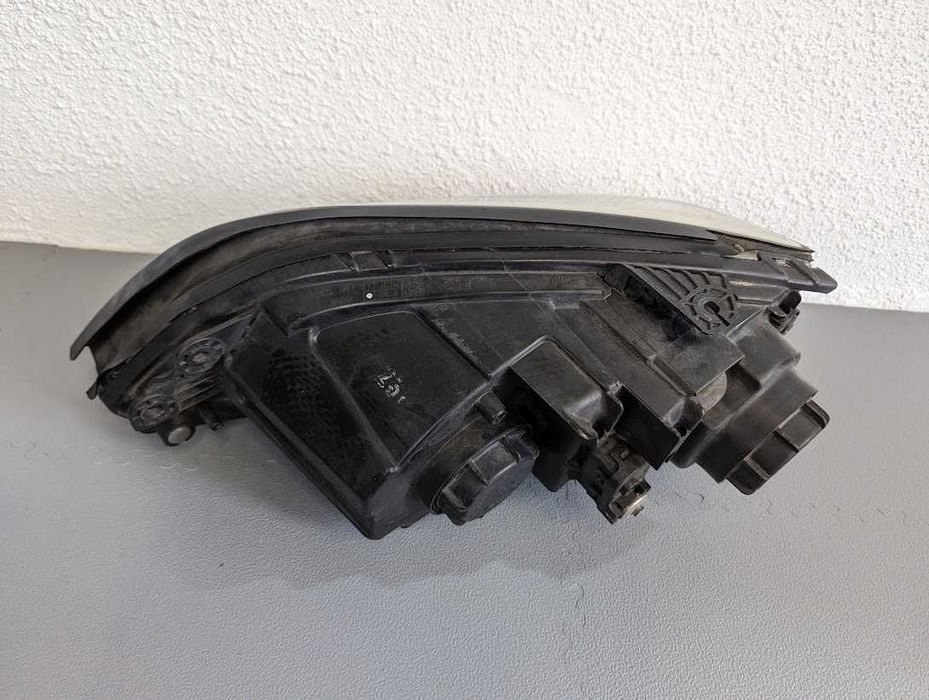 Kia Sorento Lift FL 07-09r. Lampa Przód Przednia Prawa Europa Oryginał