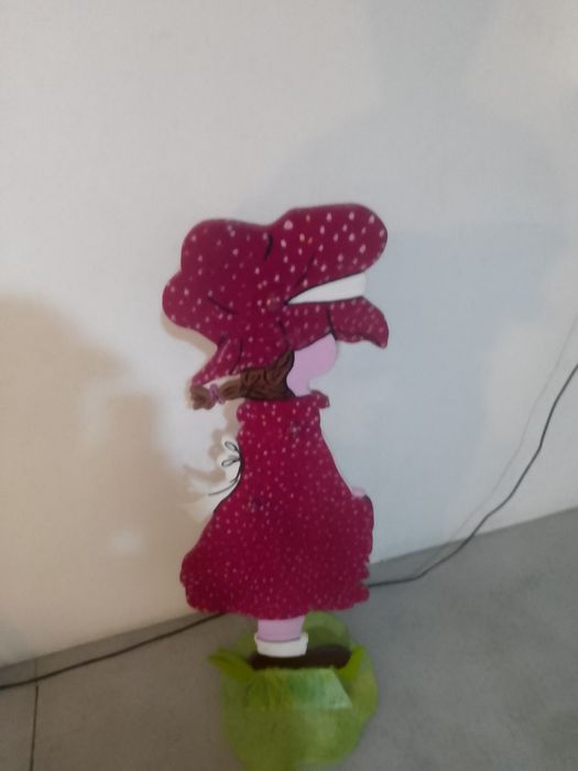 Bengaleiro de criança com base.