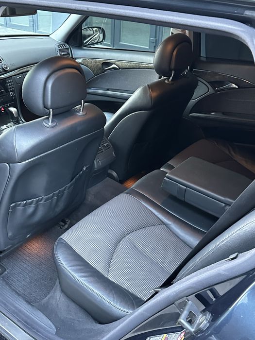 Mercedes-Benz E-Class 2004 рік W211 2.2 cdi Коробка Автомат