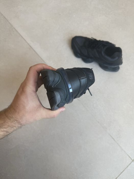 Як нові оригінал шкіряні осінь кросівки new balance 9060 42-26,5-27 см