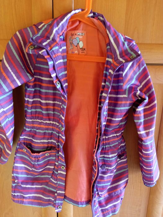 Kurtka/ płaszczyk przeciwdeszczowy 104