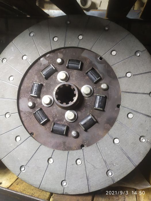 Винт центральный ЮМЗ МТЗ запчасти