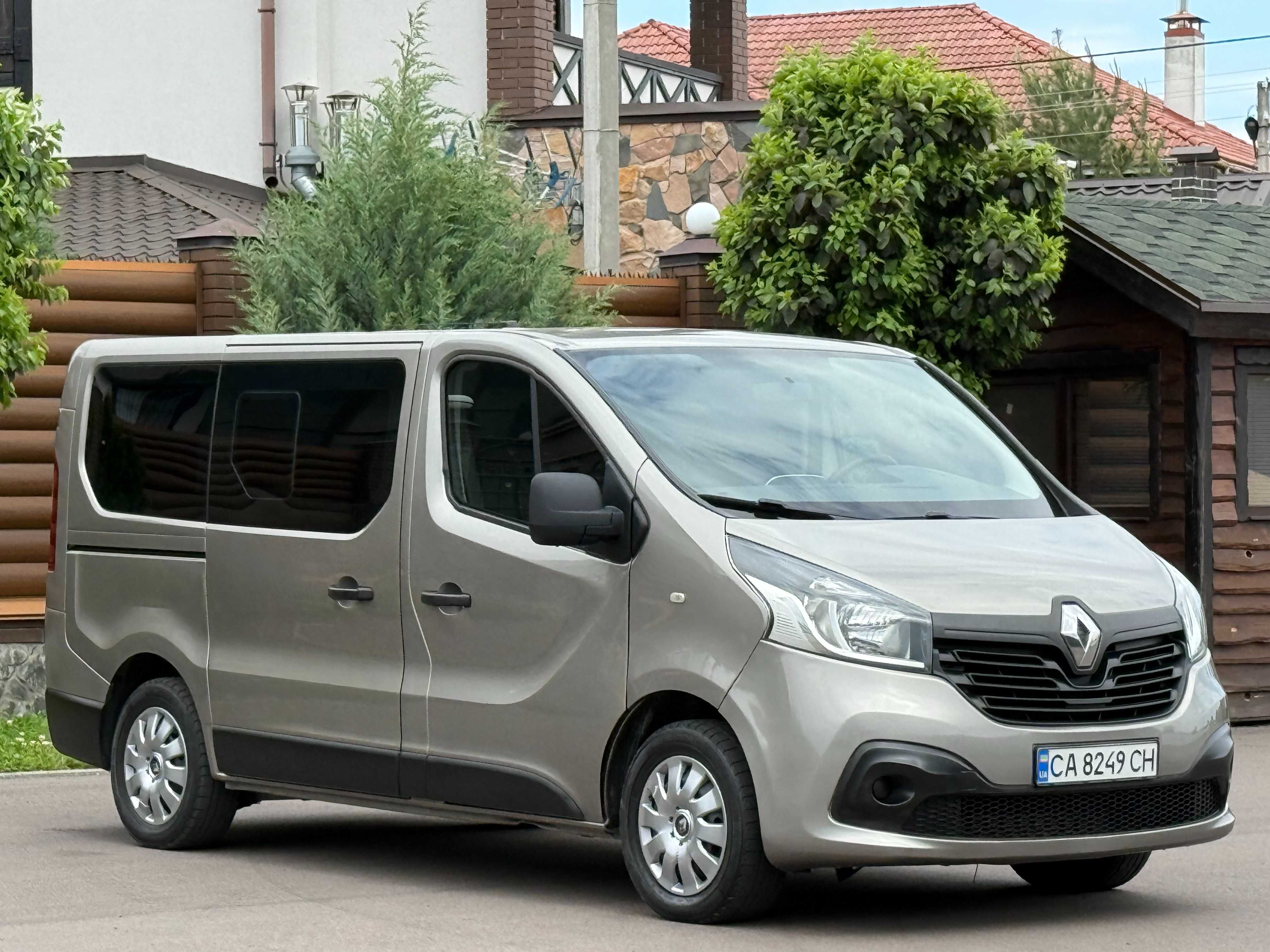 Renault Trafic  2015 Оригінальний пасажир