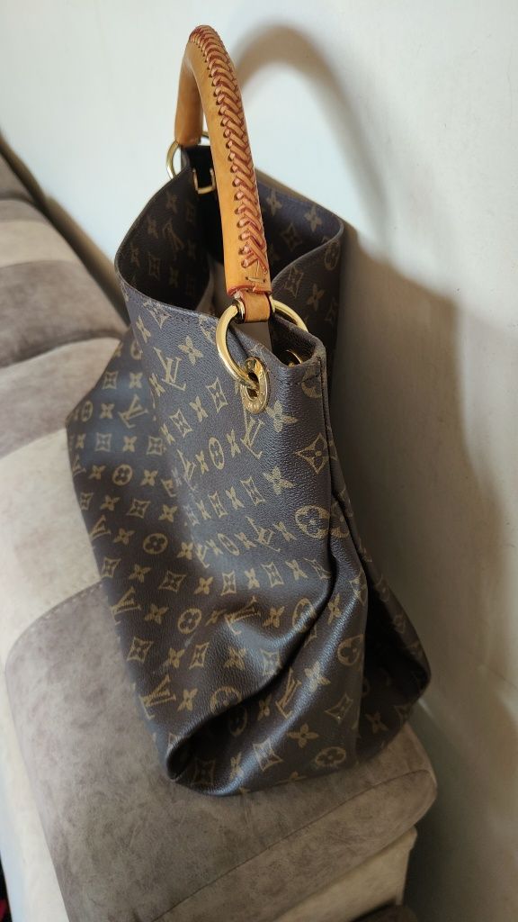 Torebka LV Louis Vuitton luksusowa rączka ze skóry