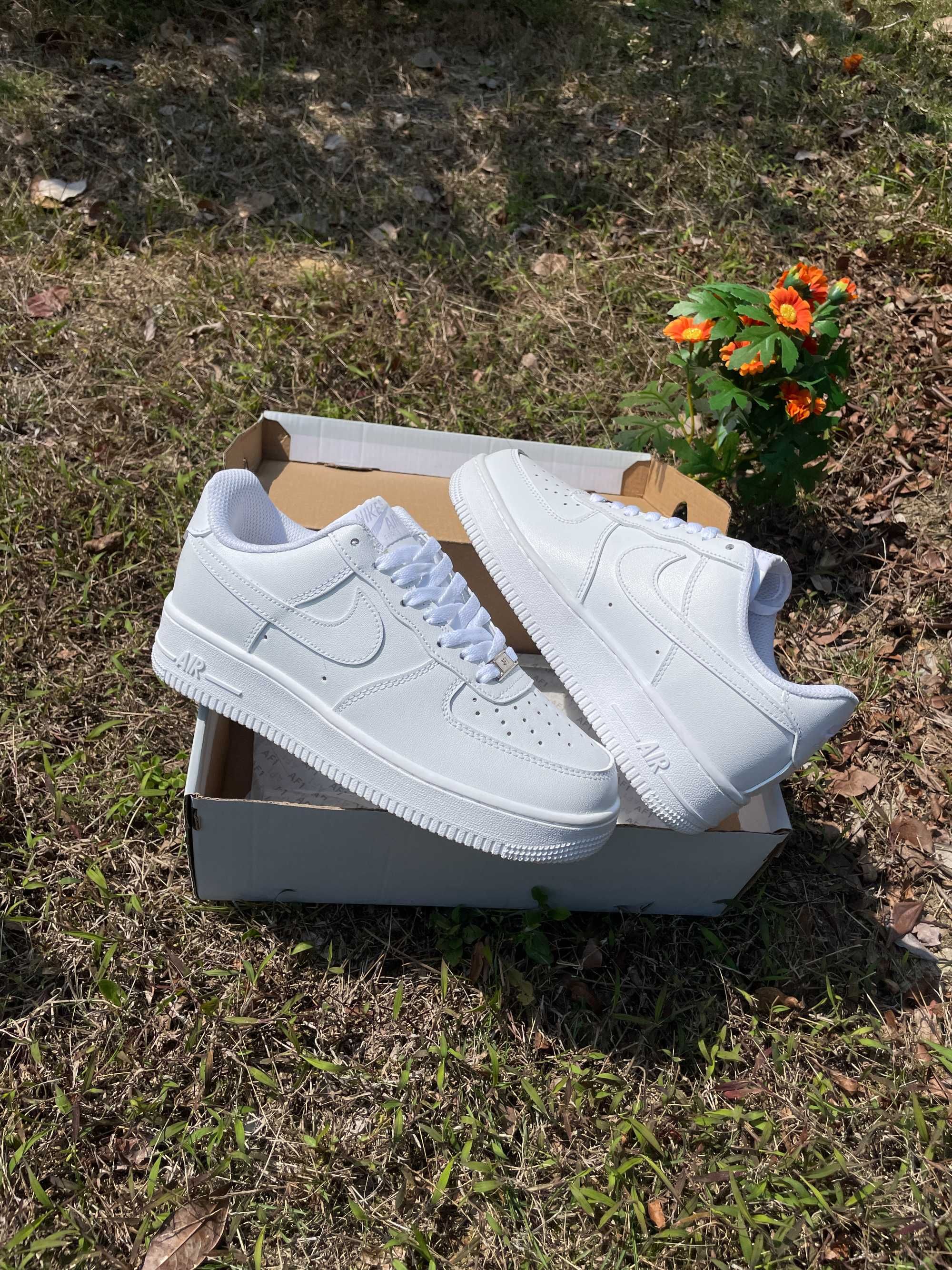 Nowy Nike AirForce1Low White Moda Rozmiar.40