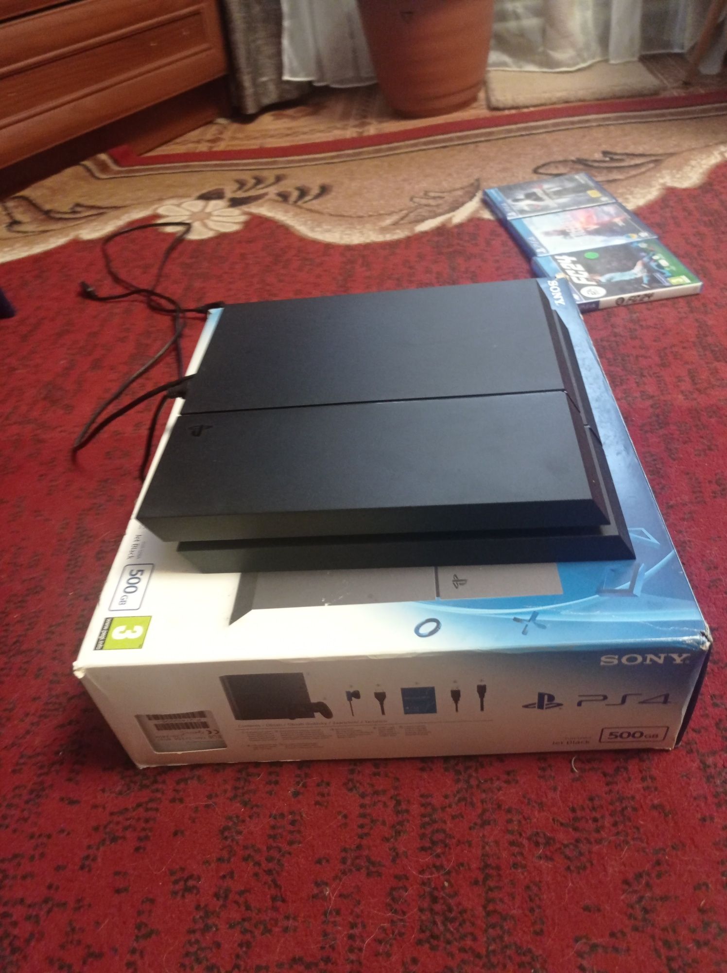 Продам плейстейшен 4