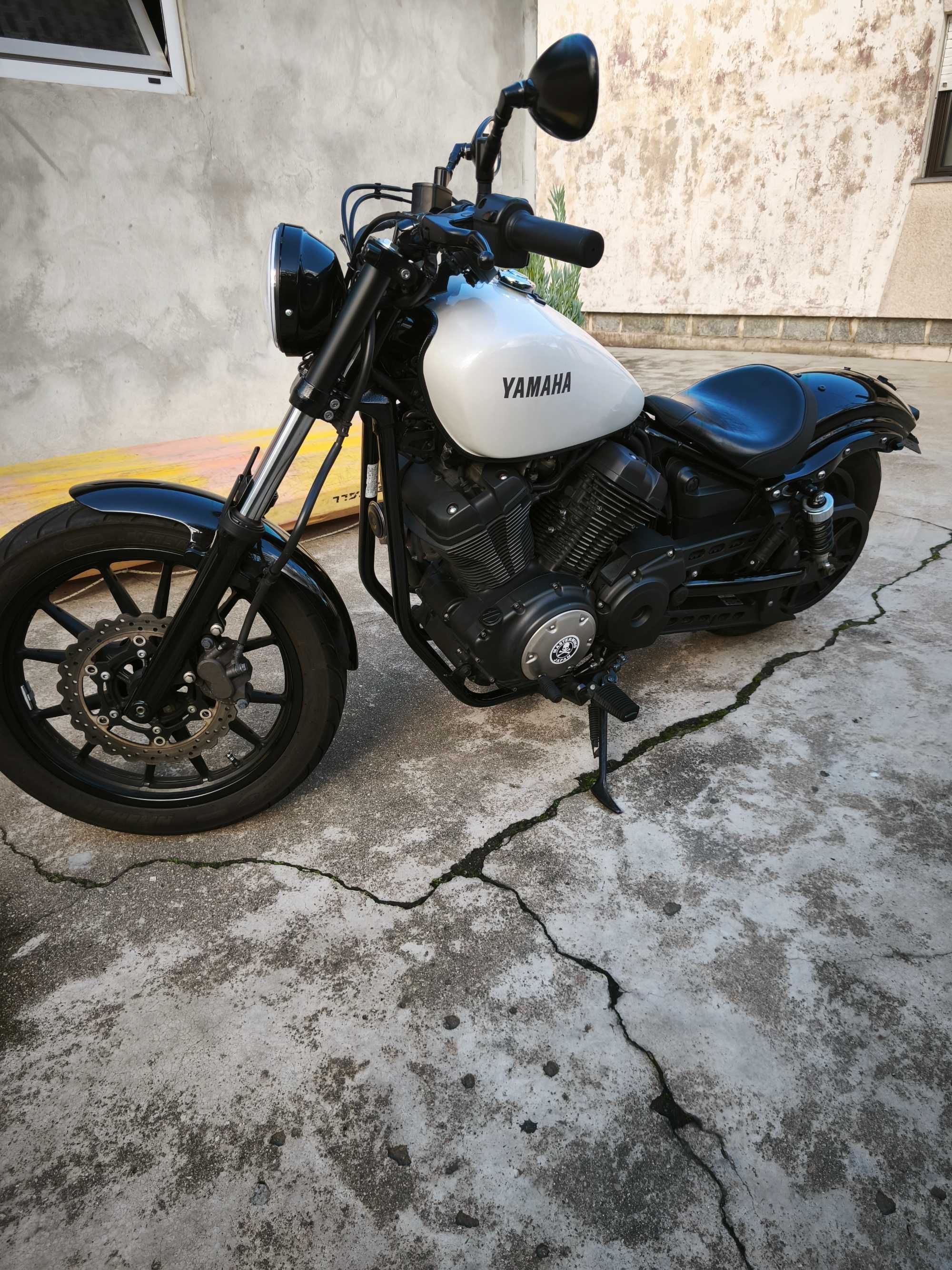 Yamaha Bolt xv950