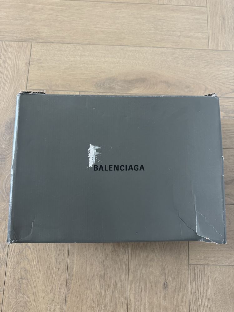balenciaga track 1