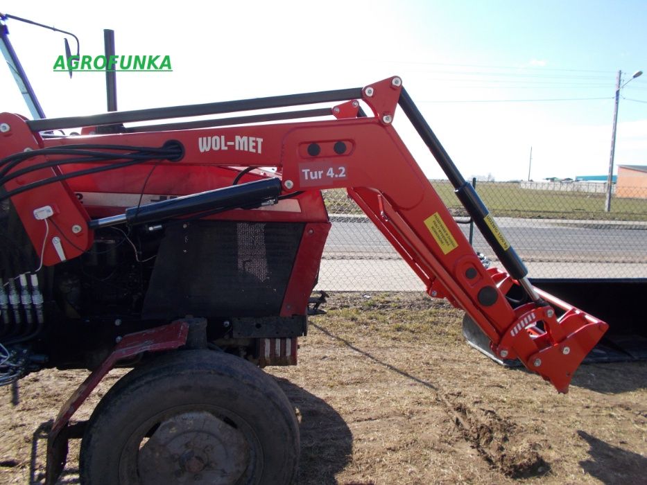 Ładowacz TUR 4 URSUS udźwig 1,5t joy samopoziom transport montaż