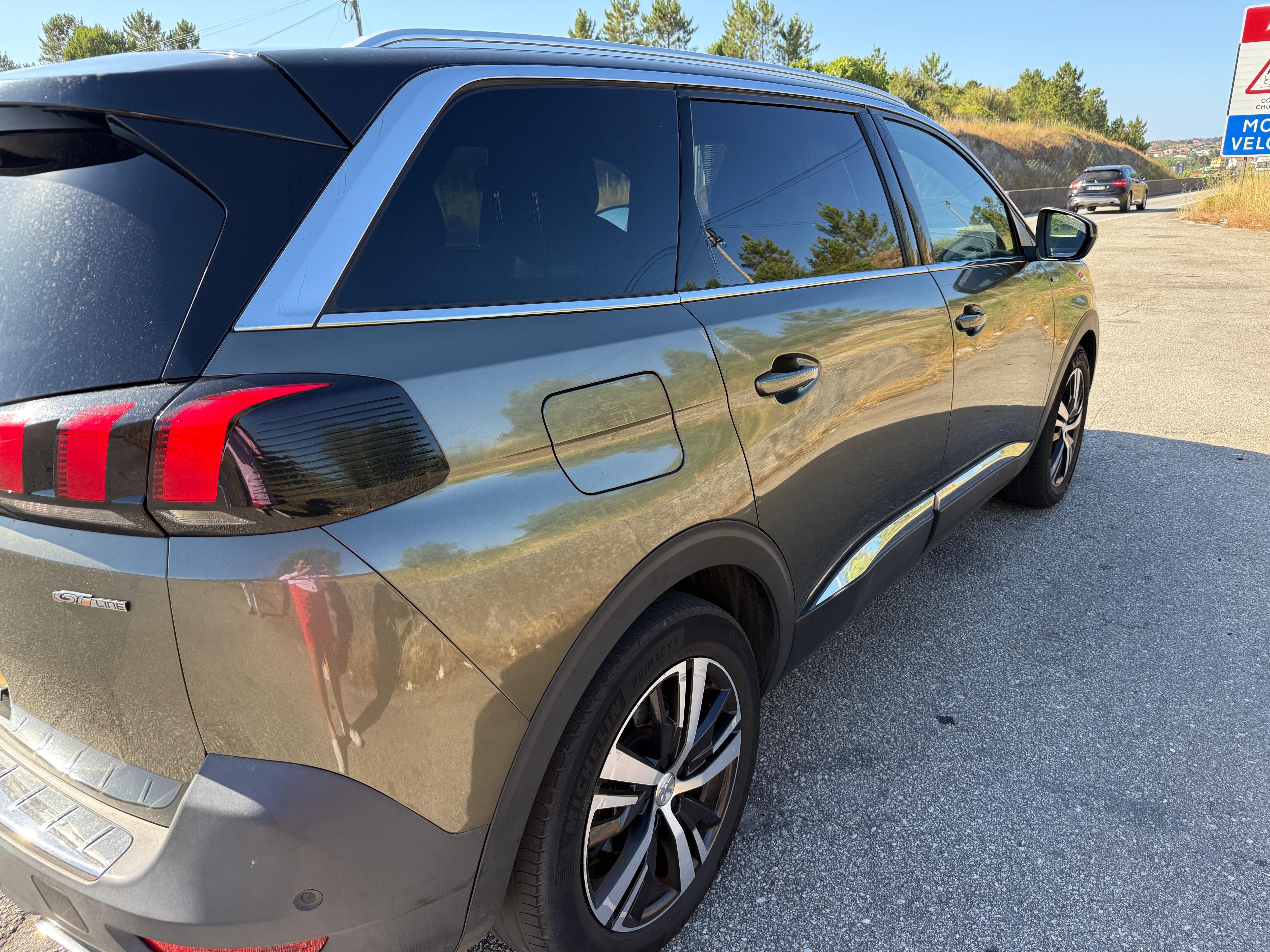 Peugeot 5008 GT Line 2.0 BlueHDi (180 cv) – Novembro 2018