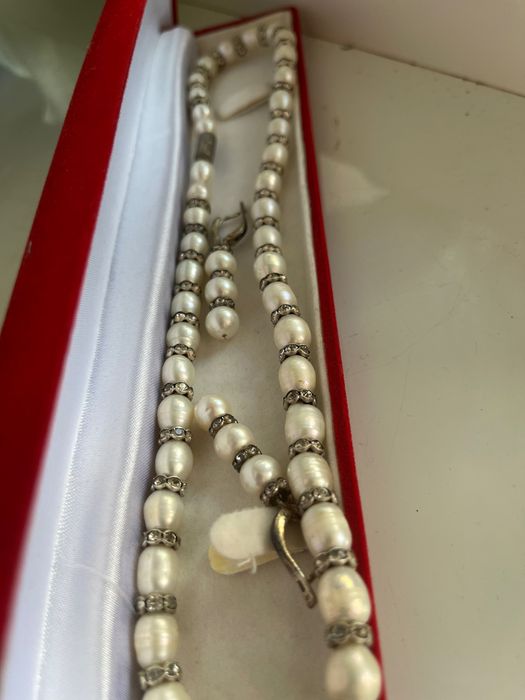 Продам набір срібло з перлами