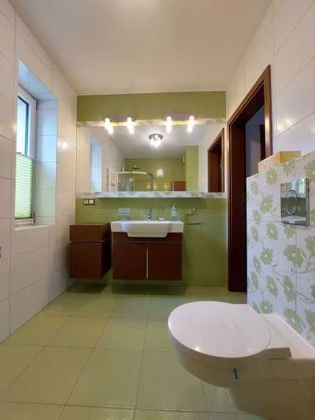 Dom w Piasecznie 102 m2 powierzchni mieszkalnej z dużym ogrodem