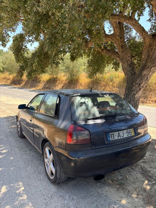 Audi a3 130 livrete