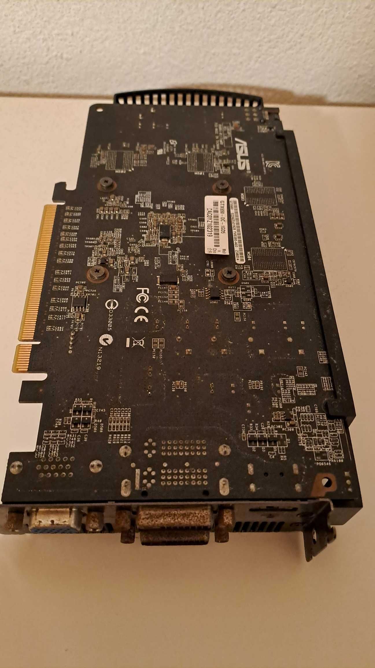 Placa gráfica Asus Nvidia GeForce GTX 650 1GB GDDR5