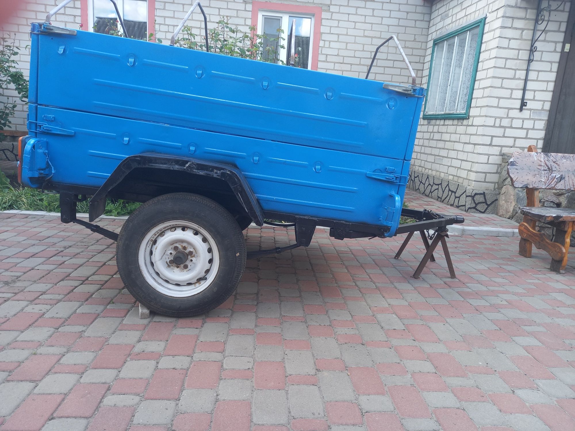 Продам причеп до легкового автомобіля у відмінному стані