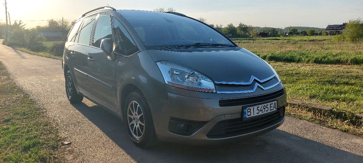 Продам Citroen grand C4 picasso