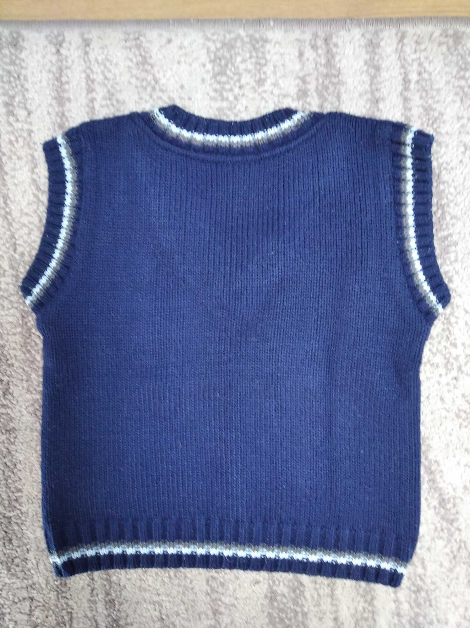 Sweter bezrękawnik chłopięcy
