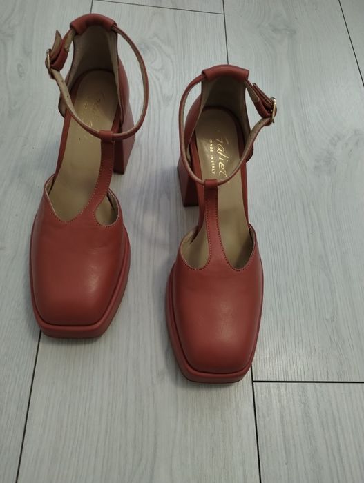 Włoskie buty damskie Galieti - nowe