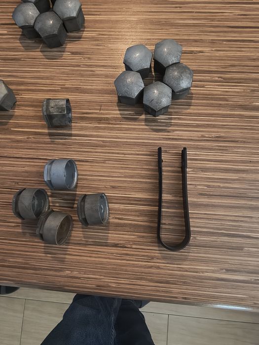 Nakładki na śruby Audi/VW