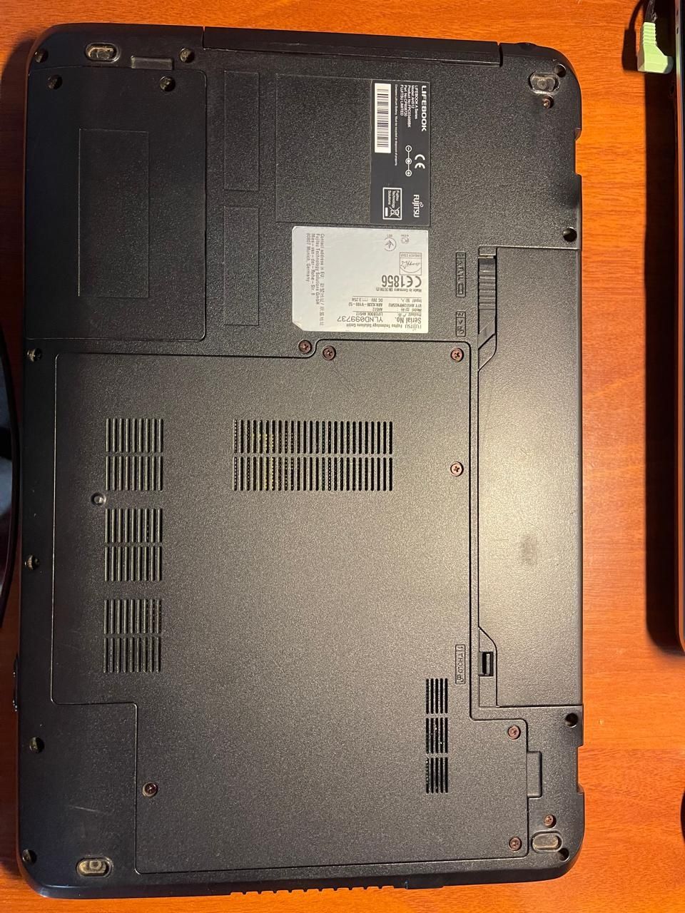 Ноутбук Fujitsu Siemens AH512