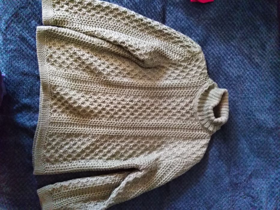 Zielony/oliwkowy sweter