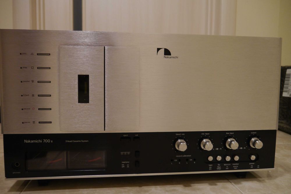 Касетна дека Nakamichi 700 II