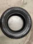 Продам Б/шины Зимние шины Nokian Hakkapeliitta  235/65 R17 108R XL