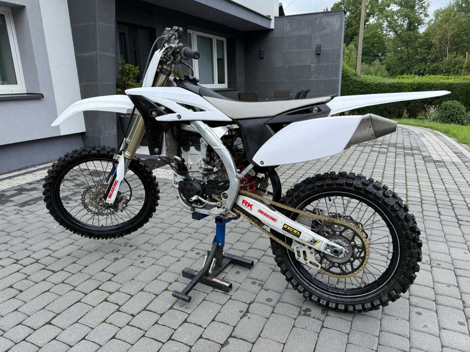 Yamaha YZF250 z 2010r w ładnym stanie