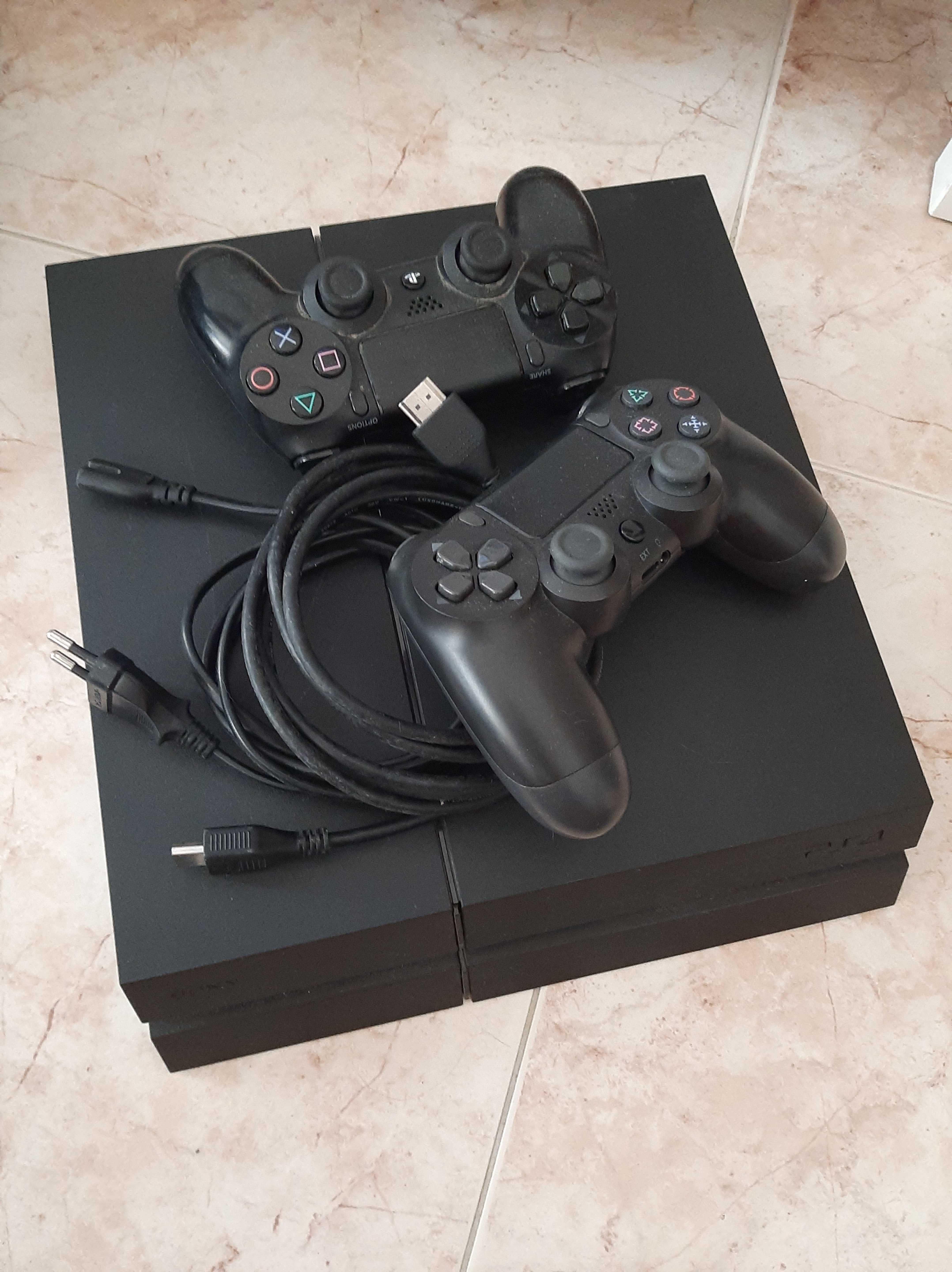 2 playstation4 + 3 comandos + 3 jogos e volante thrustmaster t80
