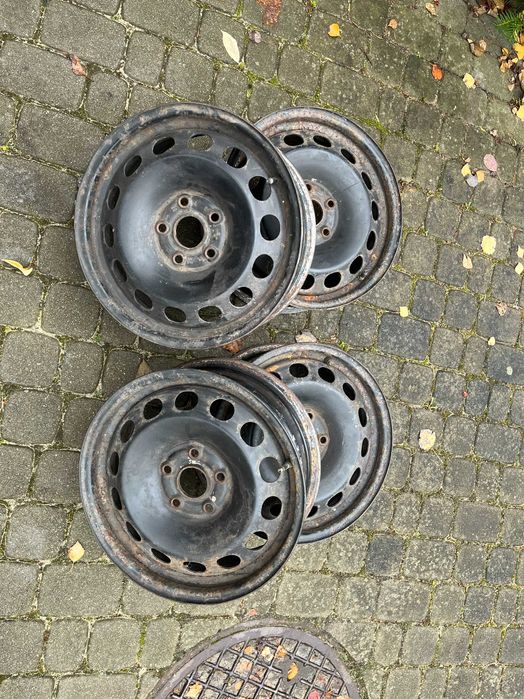 Felgi stalowe 16'' (Audi, VW, Seat etc) + kolpaki Audi 16''