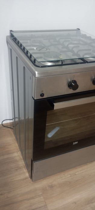 Vendo Fogão a gás semi novo