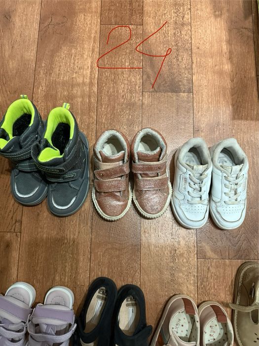 Взуття на дівчинку туфлі, кросівки, сандалі next, crocs 20,22,23,24