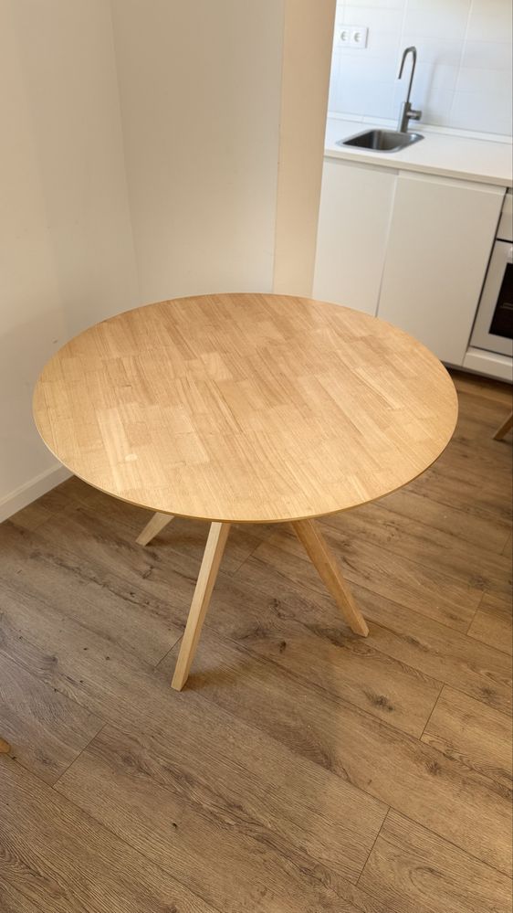 Mesa de jantar redonda