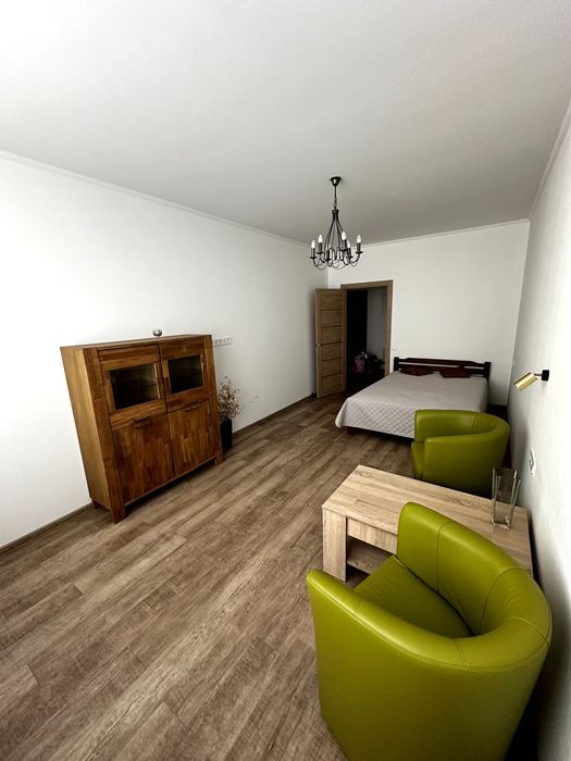 ЖК Караваєви Дачі, Польова 73, м.Шулявська, оренда 1-к кварт. Власник