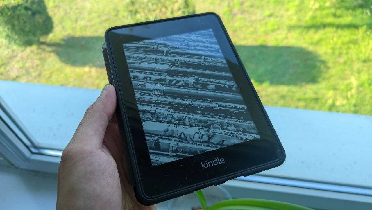 Kindle Paperwhite 4 (10 gen) 8GB + Etui + adapter usb-c