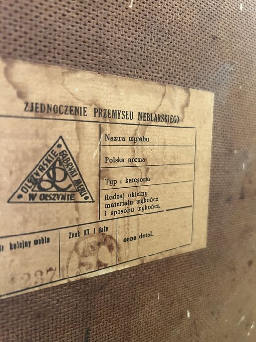 Szafa na wysoki połysk