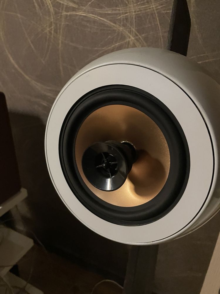 Корпуса Cabasse Baltic 4 c динамиками  Klipsch RCR-3