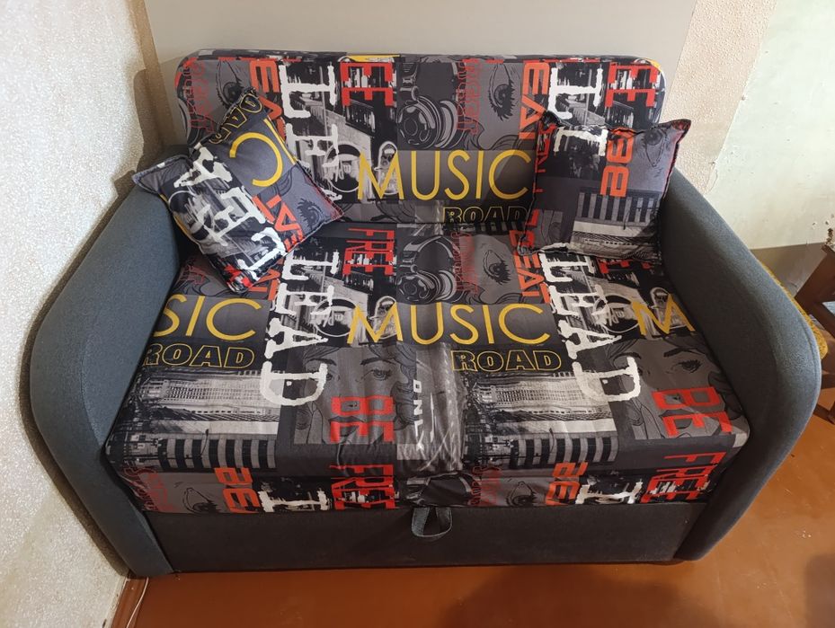 Продам детский диван