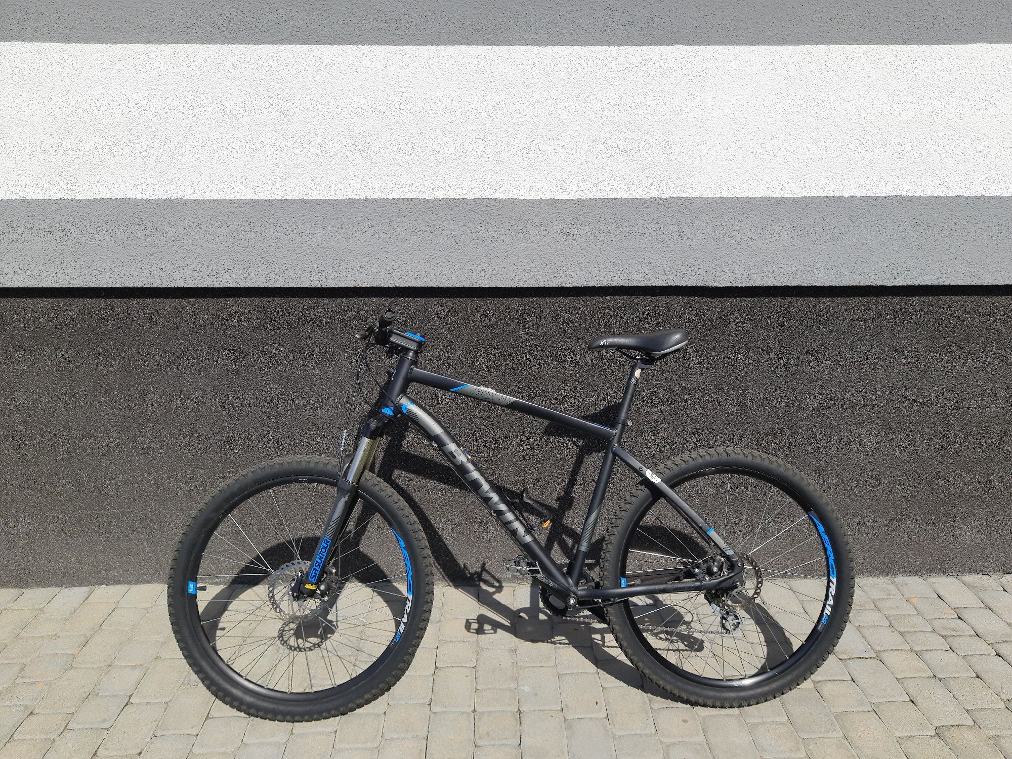 Велосипед Btwin Rockrider 520, 27.5