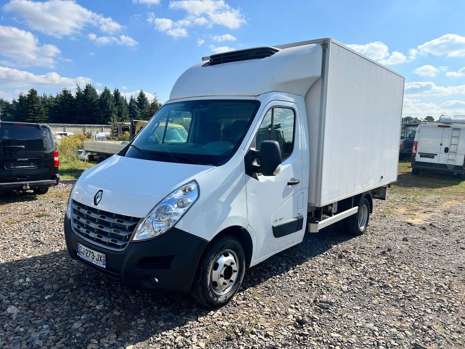 Renault Master  Renault Master Izoterma, Bliźniak, Hak Holowniczy