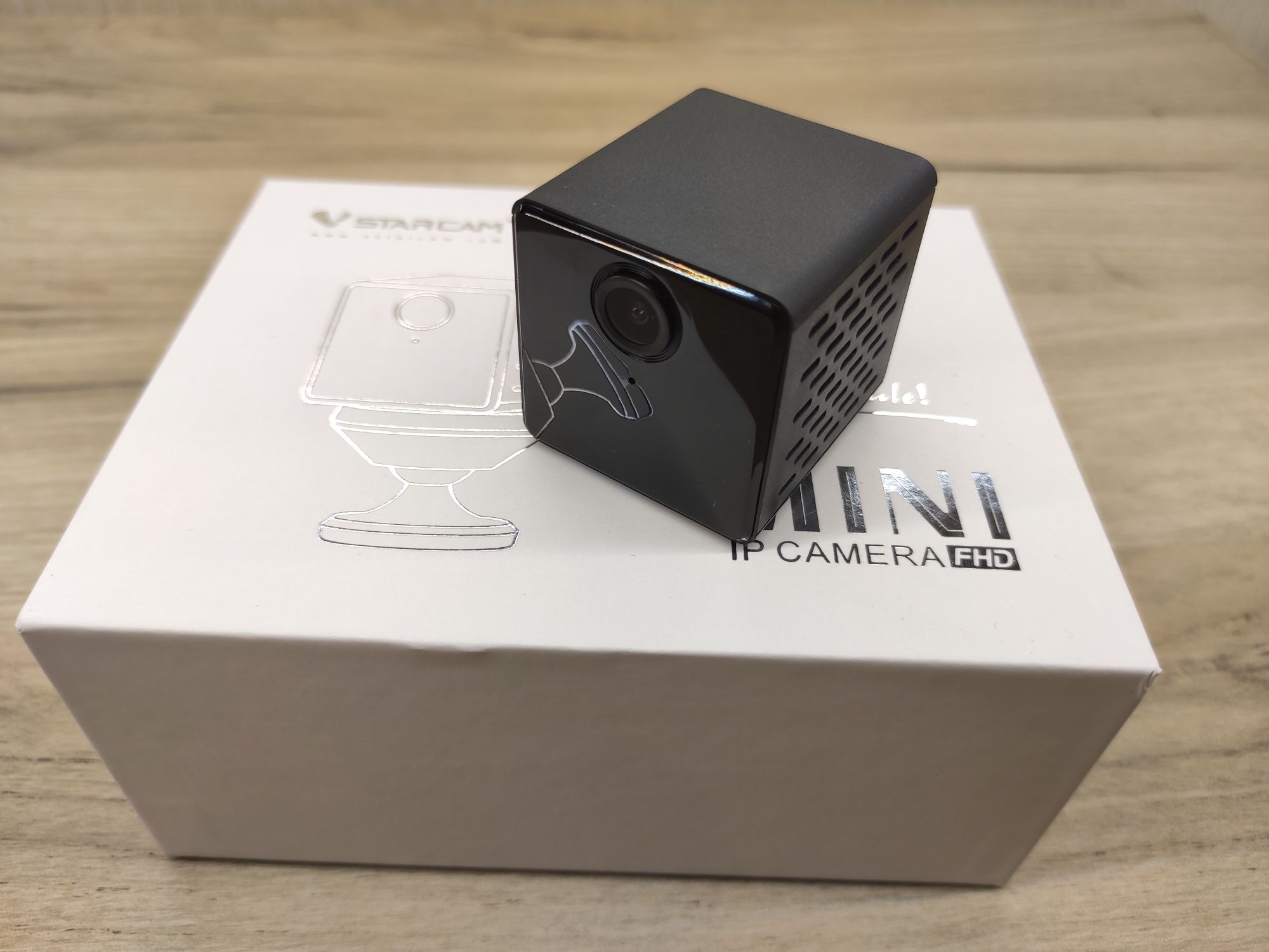 Камера видеонаблюдения WiFi C90S